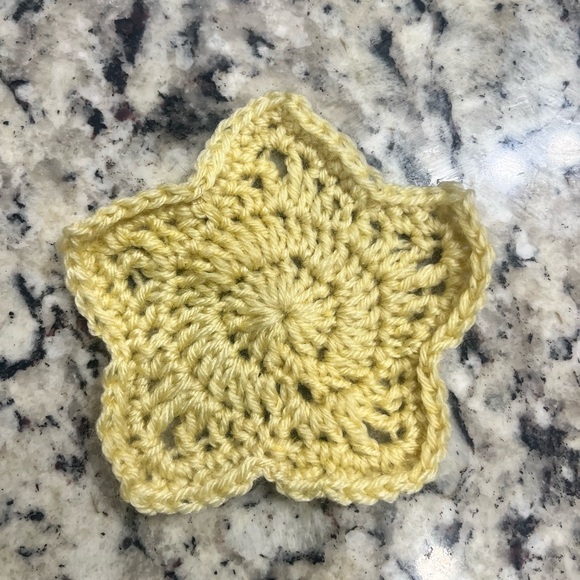 HANDMADE Star Crochet 3pc Coaster Set - Picture 5 of 10